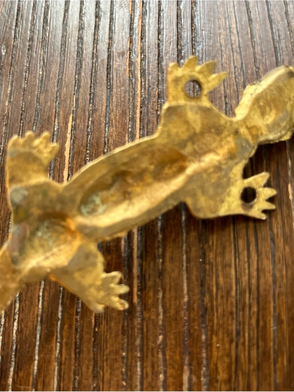 Brass Lizard Décor Hook - Gold Reptile Accent